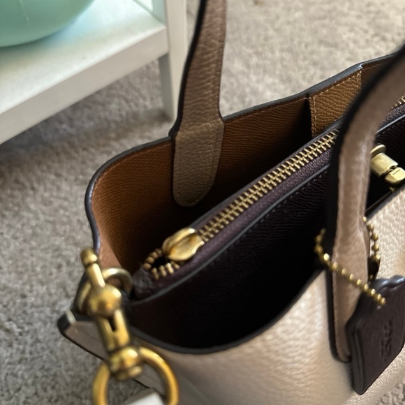 Coach Willow Tote 24 - Chalk - Picture 8 of 9